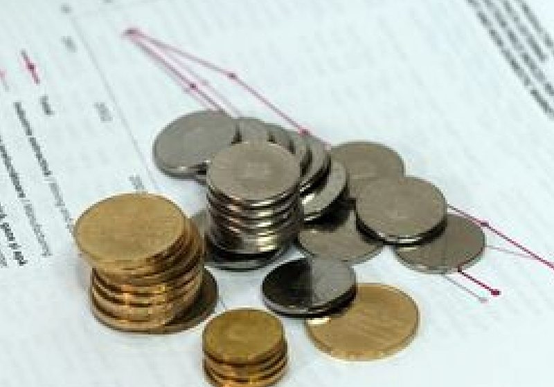 Deficitul bugetar la 7 luni a coborât sub 1% din PIB, pe fondul plăţilor impozitului pe profit şi TVA pe trimestrul II
