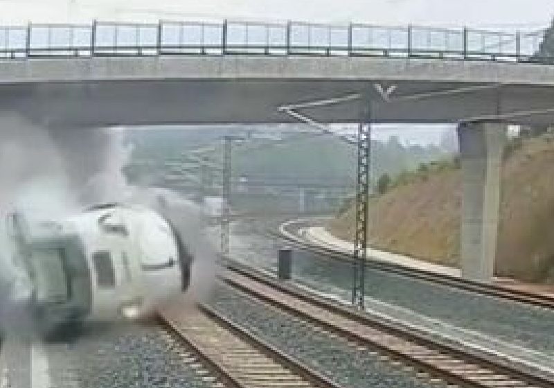 Tragedia feroviară din Spania: Justiţia doreşte clarificarea responsabilităţilor privind securitatea circulaţiei pe linia respectivă Tragedia feroviară din Spania: Justiţia doreşte clarificarea responsabilităţilor privind securitatea circulaţiei pe linia respectivă