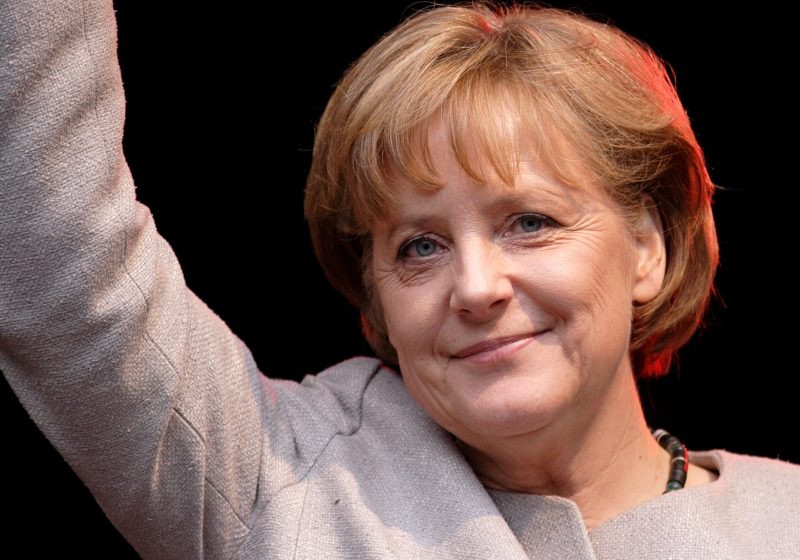 BIOGRAFIE: Angela Merkel, ocolită de uzura puterii, la al treilea mandat de cancelar