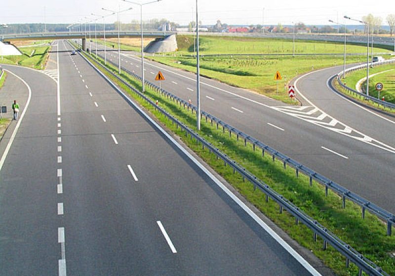 Vezi cum stă România la capitolul autostrăzi faţă de Ungaria sau Bulgaria Vezi cum stă România la capitolul autostrăzi faţă de Ungaria sau Bulgaria