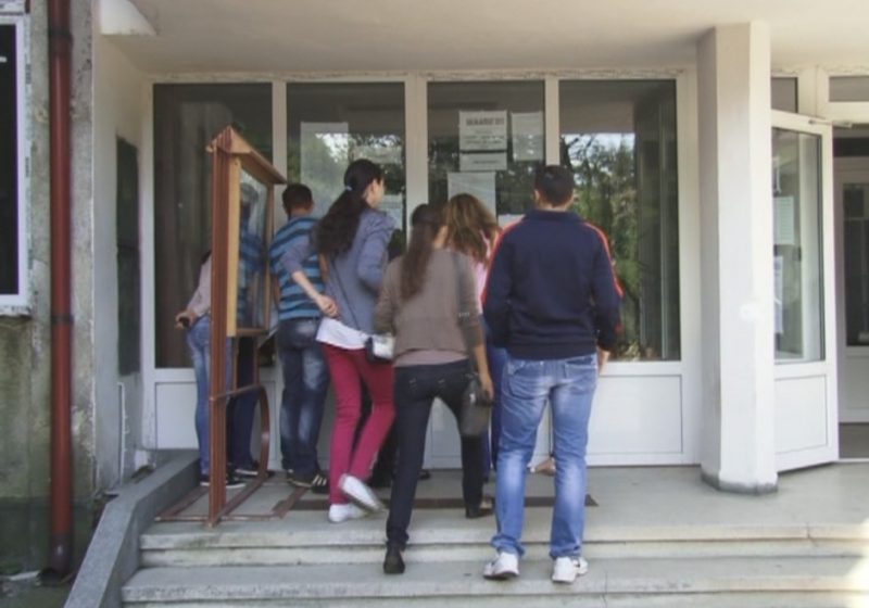 BAC sesiunea a doua: 20 de candidaţi au fost promovaţi după rezolvarea contestaţiilor BAC sesiunea a doua: 20 de candidaţi au fost promovaţi după rezolvarea contestaţiilor