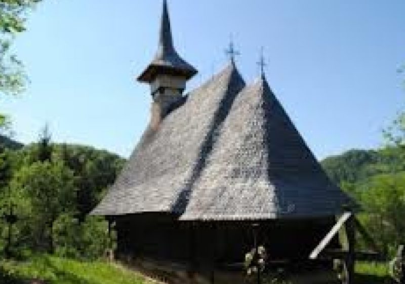 Institutul Național al Patrimoniului va recepționa lucrările efectuate în județul Maramureș la obiectivele: Biserica „Sf. Arhangheli Mihail și Gavril”, Biserica de lemn „Nașterea Maicii