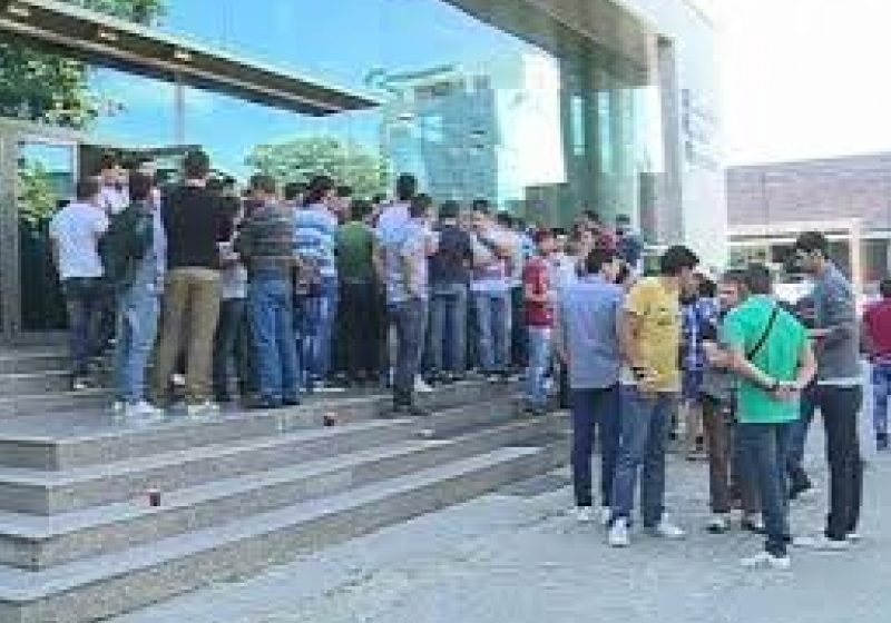 Carnete de student false, lucrări în alb şi mari sume de bani, descoperite la Universitatea Maritimă Carnete de student false, lucrări în alb şi mari sume de bani, descoperite la Universitatea Maritimă