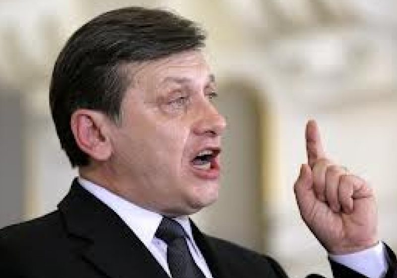 Antonescu, despre Ponta: Au fost lucruri pe care a trebuit să le clarificăm public, din păcate