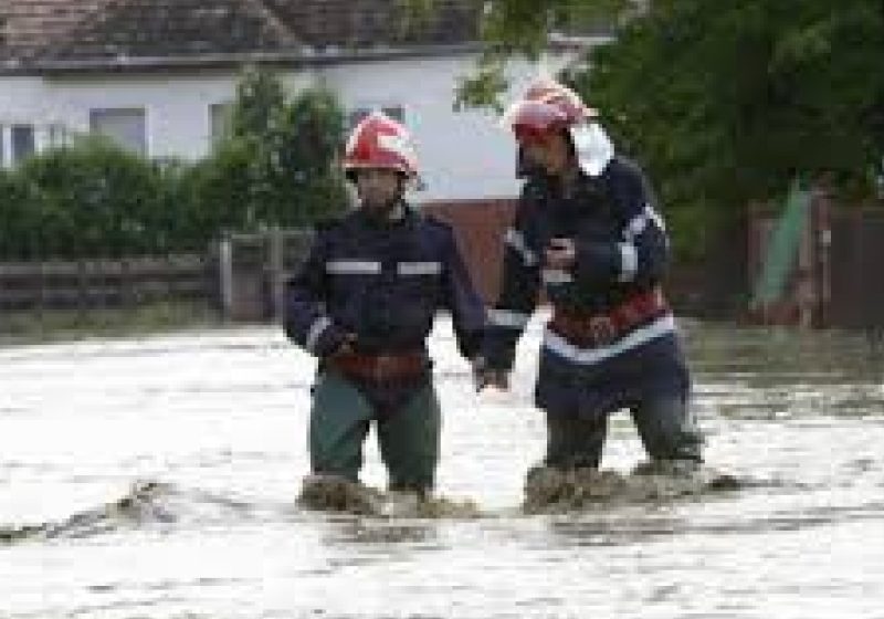 Furtună devastatoare la Galaţi: şapte morţi, 17 localităţi inundate