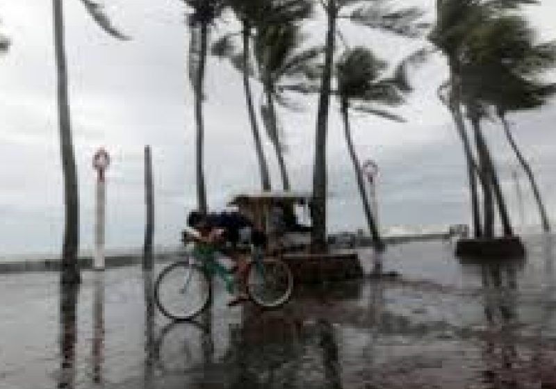 Cel puţin 21 de morţi în Mexic, prins între o furtună tropicală şi un uragan Cel puţin 21 de morţi în Mexic, prins între o furtună tropicală şi un uragan