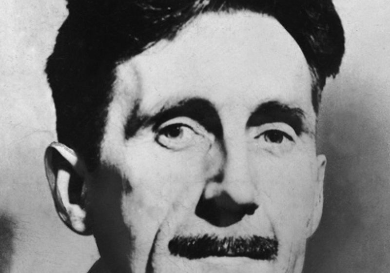 Eşarfe pătate cu sângele scriitorului George Orwell, scoase la licitaţie