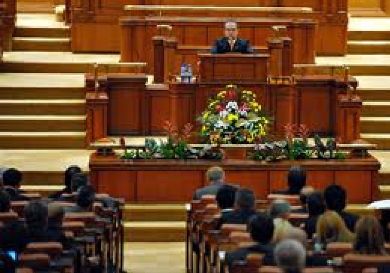 Un număr de 17 foşti inspectori guvernamentali au dat în judecată Guvernul
