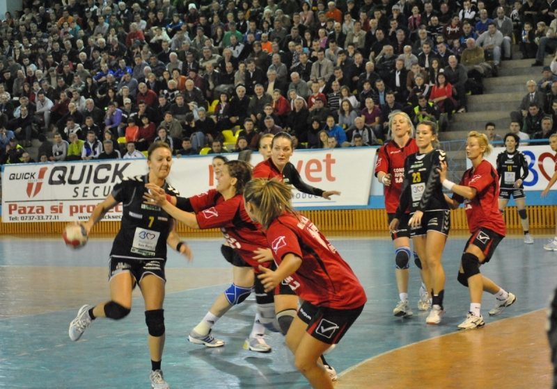 HCM Baia Mare a învins echipa Holstebro şi s-a calificat în grupele Ligii Campionilor HCM Baia Mare a învins echipa Holstebro şi s-a calificat în grupele Ligii Campionilor