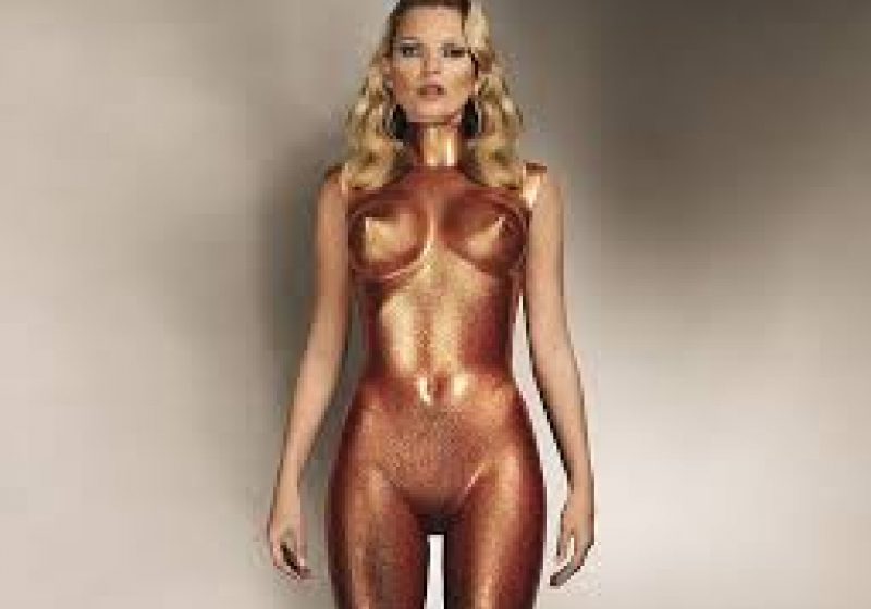 Kate Moss va poza goală pe coperta numărului care marchează a 60-a aniversare a revistei Playboy Kate Moss va poza goală pe coperta numărului care marchează a 60-a aniversare a revistei Playboy