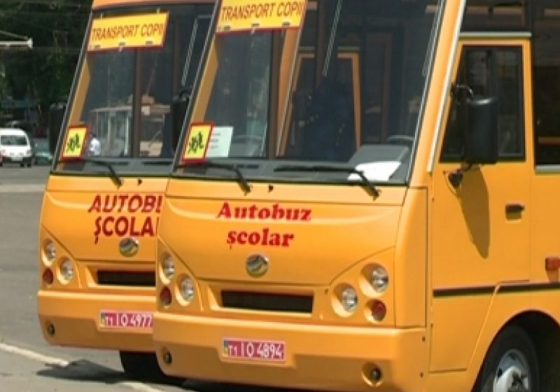 Maşini pentru transportul elevilor, controlate de Poliţie: 75 aveau ITP expirată Maşini pentru transportul elevilor, controlate de Poliţie: 75 aveau ITP expirată