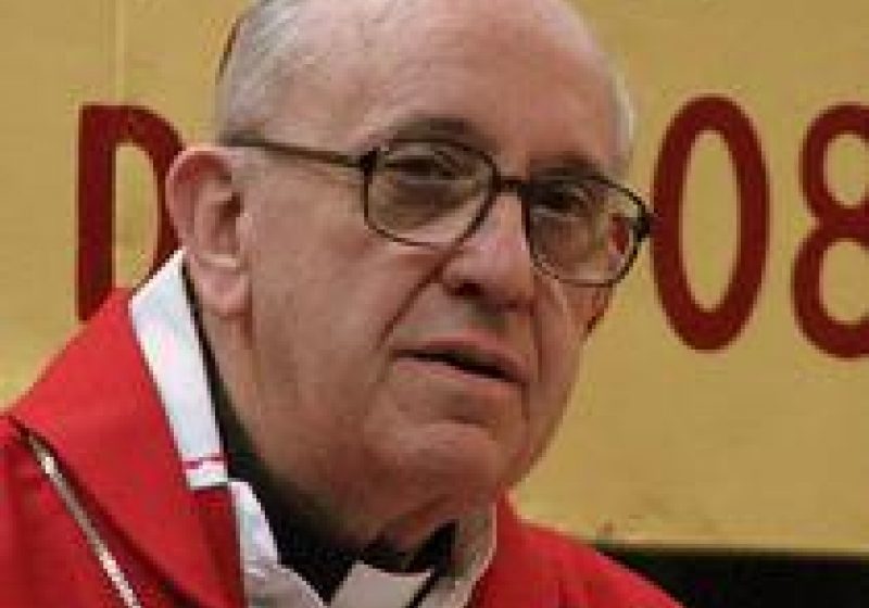 Papa Francisc denunţă "un sistem economic care are ca idol banul"