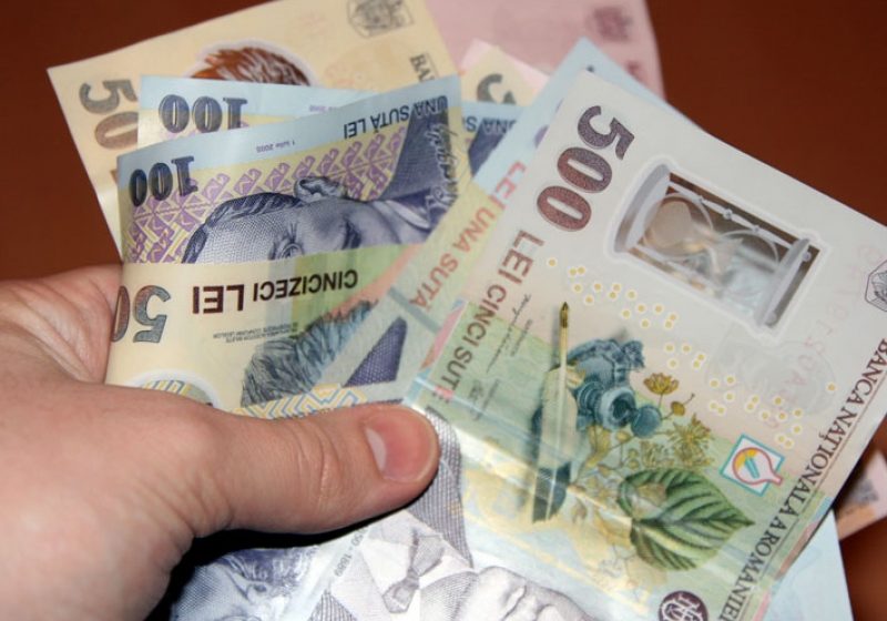 Parinţii care au avut venituri 12 luni în ultimii 2 ani anteriori naşterii ar putea lua indemnizaţie