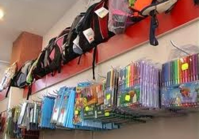 Pregătirea copiilor pentru noul an şcolar îi costă pe părinţi cel puţin 400 de lei