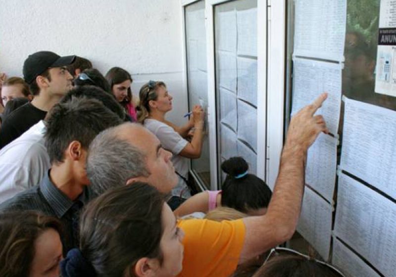 Rezultatele finale la cea de-a doua sesiune a Bacalaureatului, afişate joi