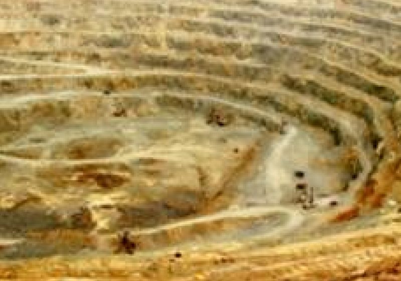 PROTEST la Roşia Montană: Persoane blocate în subteran cer începerea proiectului minier în zonă PROTEST la Roşia Montană: Persoane blocate în subteran cer începerea proiectului minier în zonă