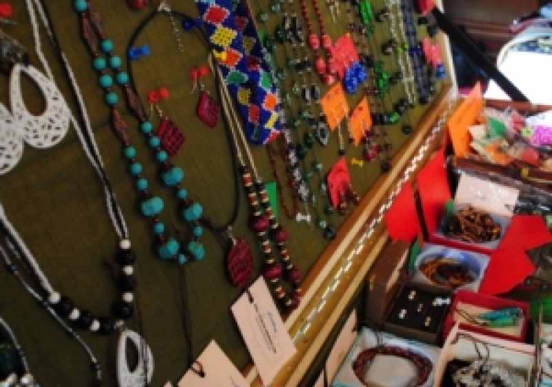 SIGHET: Bijuteriile hand-made au avut mare succes la sigheteni în cele trei zile ale Festivalului Antic şi Medieval
