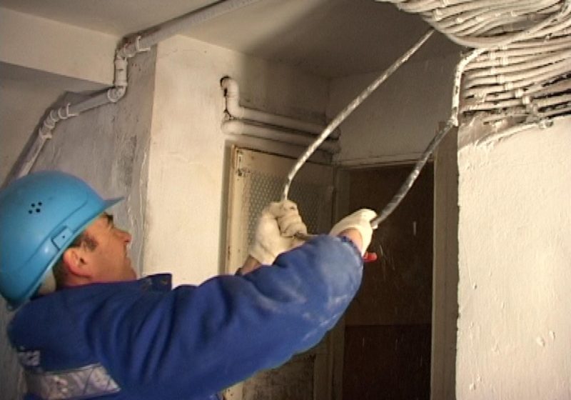 SIGHET:  Datorita unor lucrări in instalatiile electrice, se întrerupe furnizarea curentului pe strada Mihai Viteazu