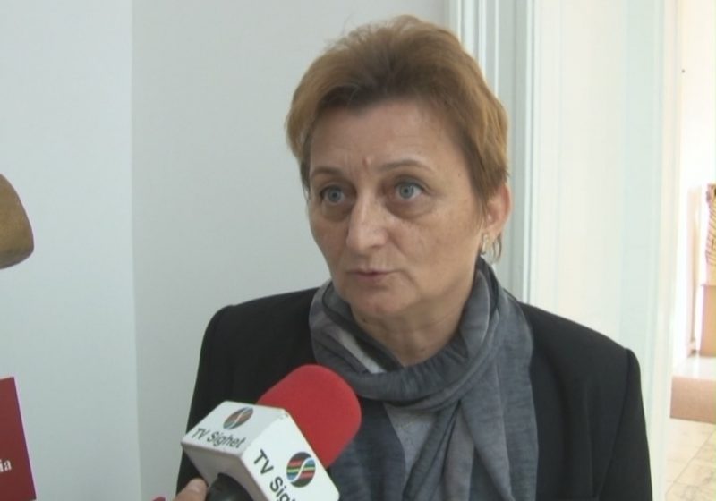 SIGHET: Sighetenii nevoiași așteaptă pachetele cu alimente de la Cantina Socială