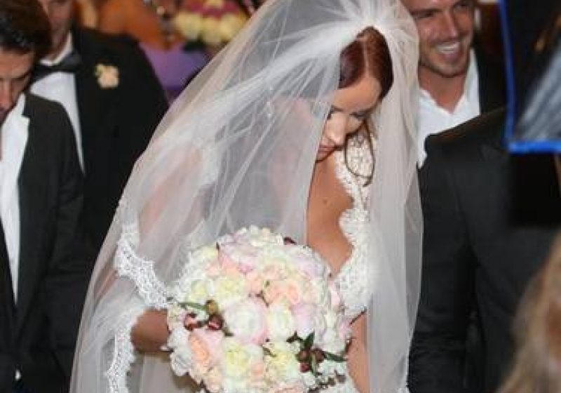 NUNTA BIANCA DRĂGUŞANU | SPUNEA CĂ VA URMA toate OBICEIURILE, dar uite ce TRADIŢIE IMPORTANTĂ a ÎNCĂLCAT BIANCA DRĂGUŞANU LA BISERICĂ