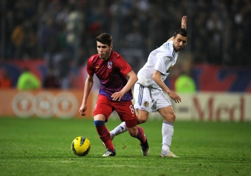 Steaua – Avântul Bârsana 1-0. Răduţ deschide scorul. PAUZĂ