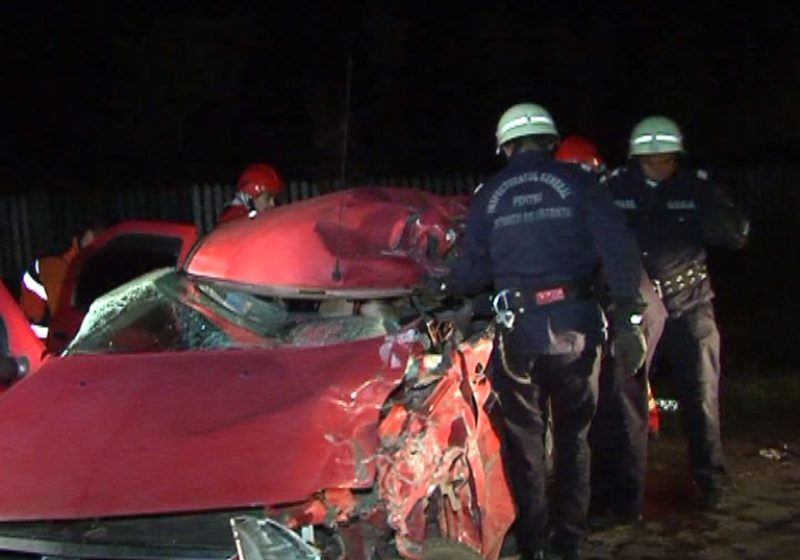BAIA MARE: Doi frați au murit și o fetiță a fost grav rănită în urma unui eveniment rutier petrecut azi-noapte la ieșirea către Groși