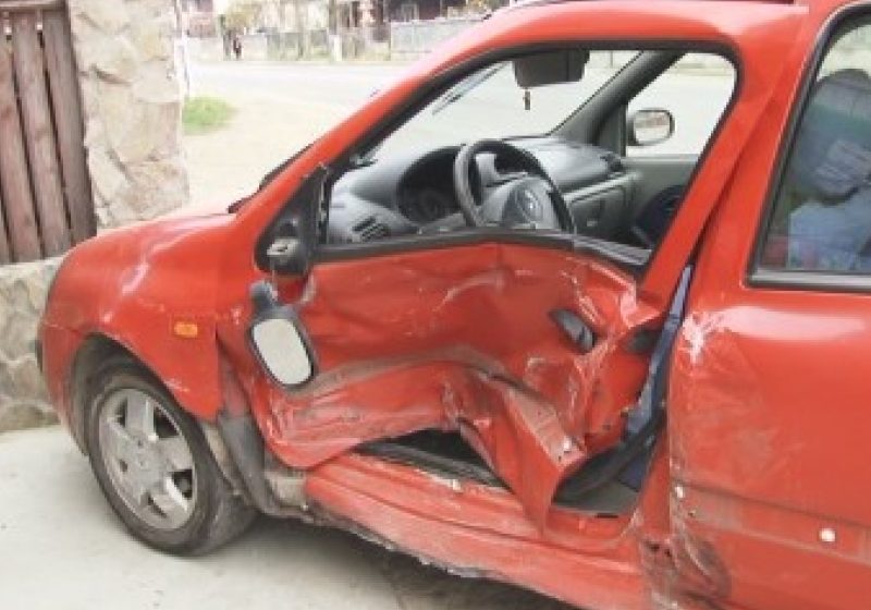 ROZAVLEA: Accident rutier cu victimă în centrul comunei ROZAVLEA: Accident rutier cu victimă în centrul comunei