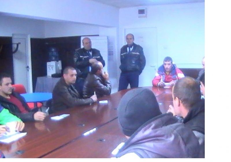 Baia Mare: Activităţi în Săptămâna prevenirii criminalităţii în care au fost angrenaţi elevi din mai multe şcoli