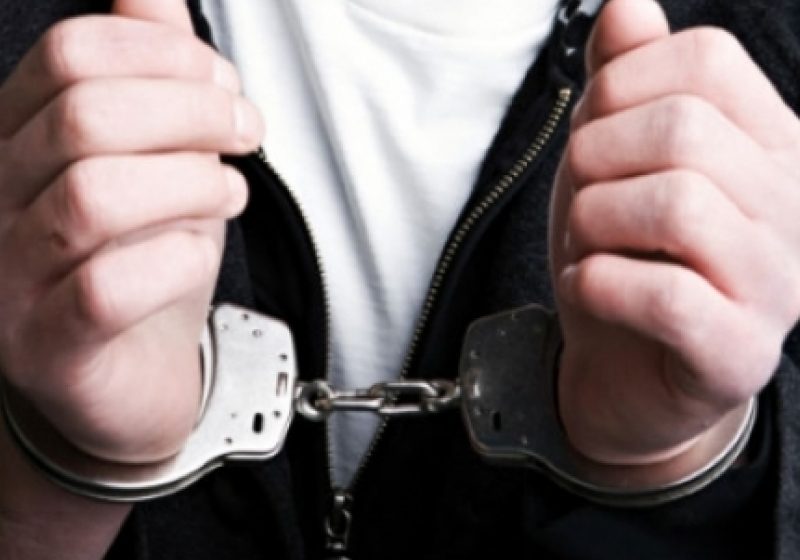 PEDEAPSĂ: Trei romi suspectaţi de răpirea unui bebeluş au fost arestaţi în Grecia