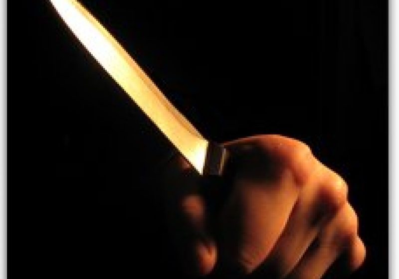 CONFLICT: Patru elevi din Capitală care s-au încăierat cu săbii şi cuţite şi au fost arestaţi preventiv CONFLICT: Patru elevi din Capitală care s-au încăierat cu săbii şi cuţite şi au fost arestaţi preventiv