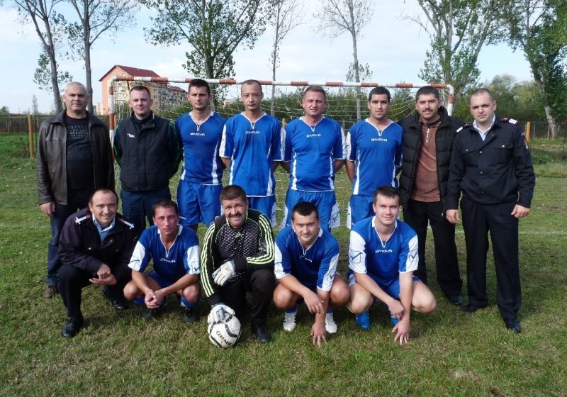 MARAMUREŞ: Pompierii maramureşeni, cei mai buni la minifotbal
