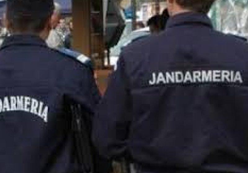 MARAMUREŞ: Acţiuni ale jandarmilor pentru combaterea comerţului ilicit şi a infracţiunilor din zona şcolilor
