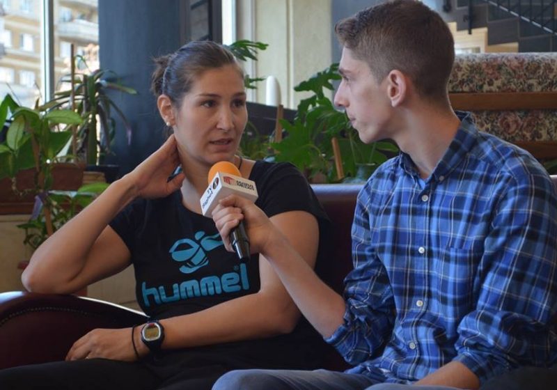 REPORTAJUL ZILEI: Interviu în exclusivitate cu cele două românce care joacă la Hypo Viena, echipă învinsă de HCM Baia Mare în grupele Champions League