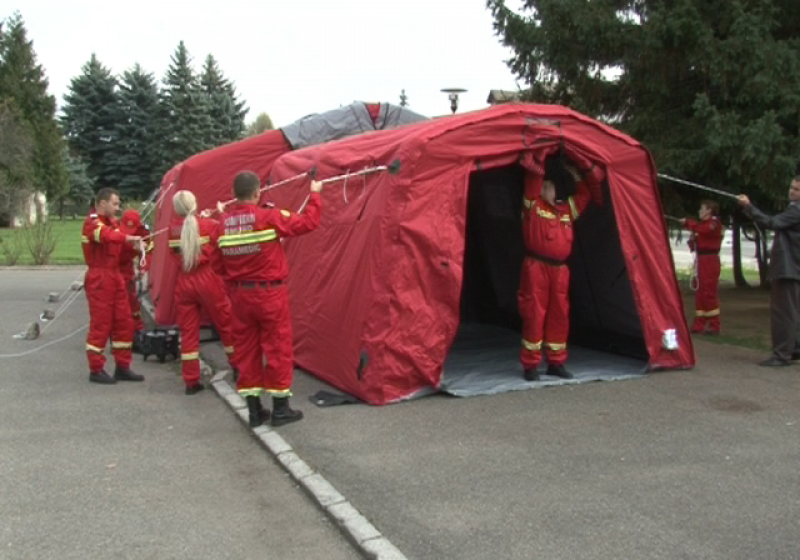 MARAMUREŞ: Proiect finalizat cu distribuirea unei autospeciale Gărzii de Intervenţie Bogdan-Vodă MARAMUREŞ: Proiect finalizat cu distribuirea unei autospeciale Gărzii de Intervenţie Bogdan-Vodă