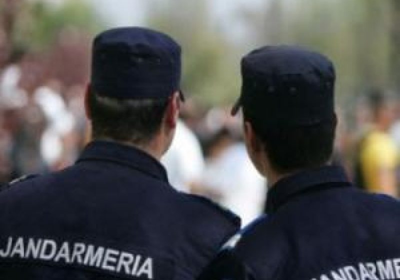 BAIA MARE: Doi tineri amendaţi cu 400 de lei pentru tulburarea liniştii publice