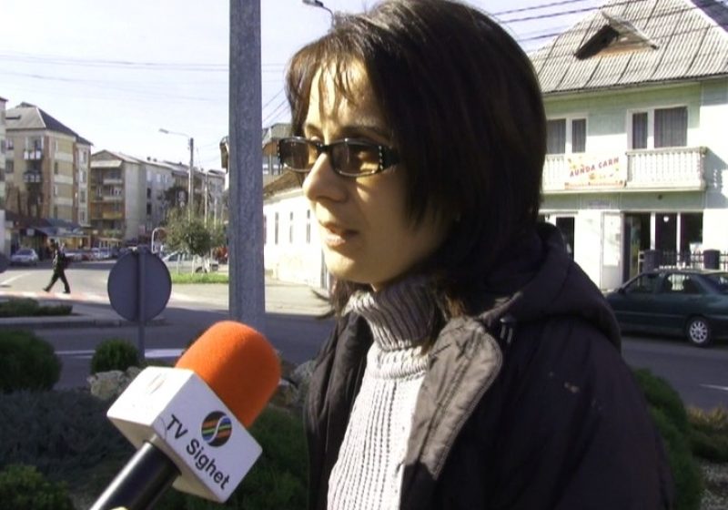 SIGHET:  Angajaţii Serviciului Public de Gospodărire Urbana au dat startul lucrărilor de toamnă