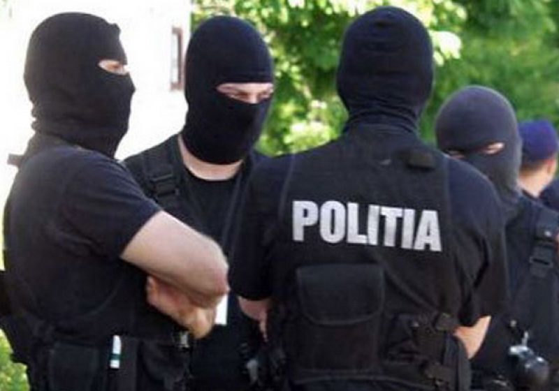 Grupare infracțională de trafic de droguri din Sighișoara, destructurată de ofițerii harghiteni