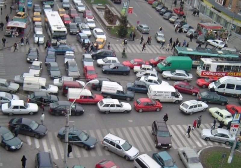 MARAMUREŞ: S-au înmatriculat mai multe maşini ca anul trecut. La mare căutare sunt cele second hand MARAMUREŞ: S-au înmatriculat mai multe maşini ca anul trecut. La mare căutare sunt cele second hand