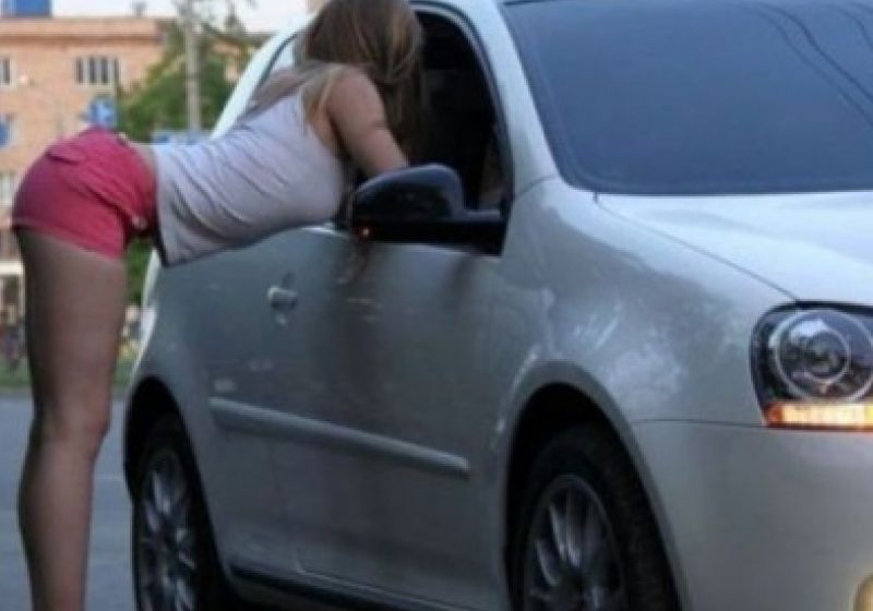 SEX PE BANI: Femei amendate cu 7.500 de lei pentru practicarea prostituţiei
