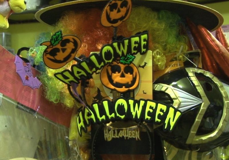 SIGHET: Magazinele cu articole de Halloween, luate cu asalt