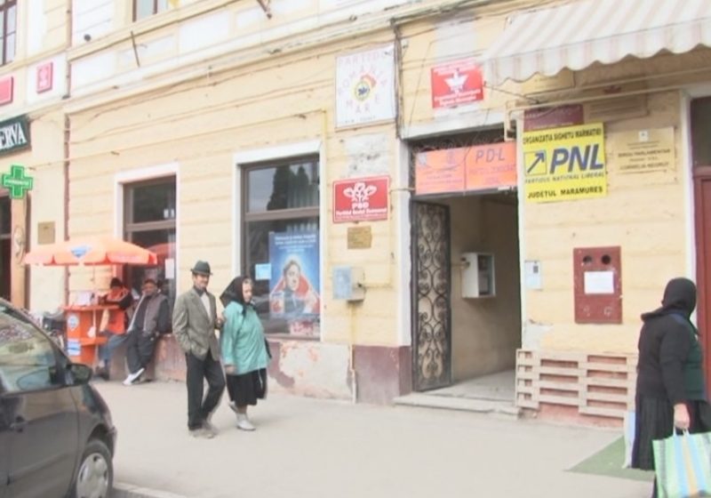 SIGHET: S-a primenit curtea sediului partidelor politice