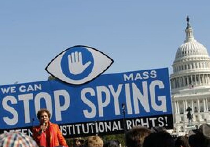 ‘ÎNCHIDEŢI BIG BROTEHER’: Manifestaţie contra NSA la Washington
