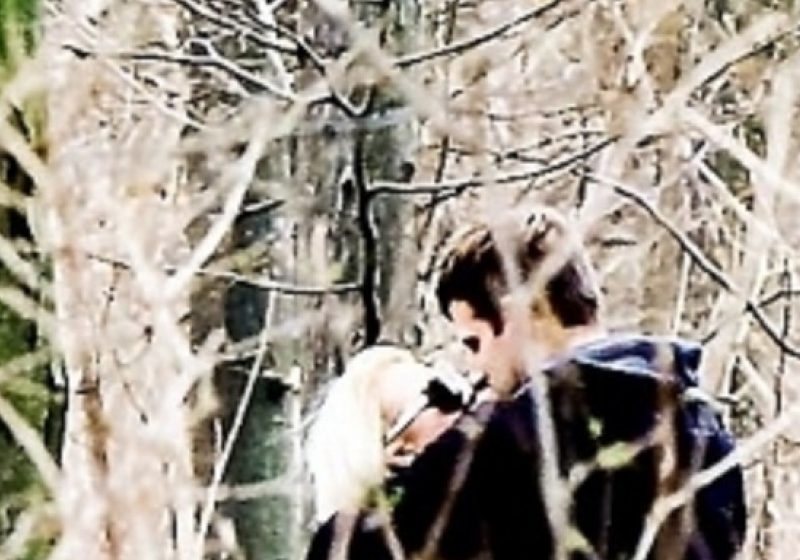 INFIDELITATE: O prezentatoare TV din România cu o imagine perfectă, surprinsă cu amantul în pădure INFIDELITATE: O prezentatoare TV din România cu o imagine perfectă, surprinsă cu amantul în pădure
