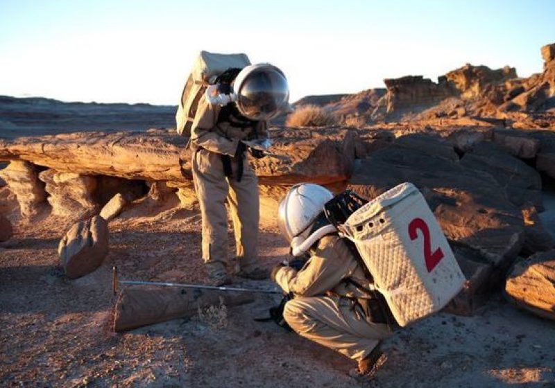 VIAŢA PE MARTE: Peste 200.000 de oameni, între care şi români, s-au înscris într-un program de colonizare a planetei Marte VIAŢA PE MARTE: Peste 200.000 de oameni, între care şi români, s-au înscris într-un program de colonizare a planetei Marte