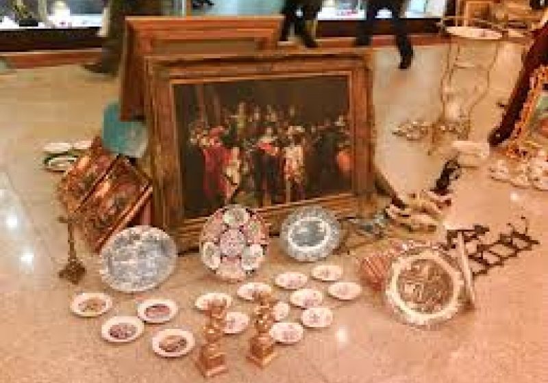 TÂRG DE ANTICHITĂȚI: Peste 50.000 de vizitatori la Târgul de la Negreni