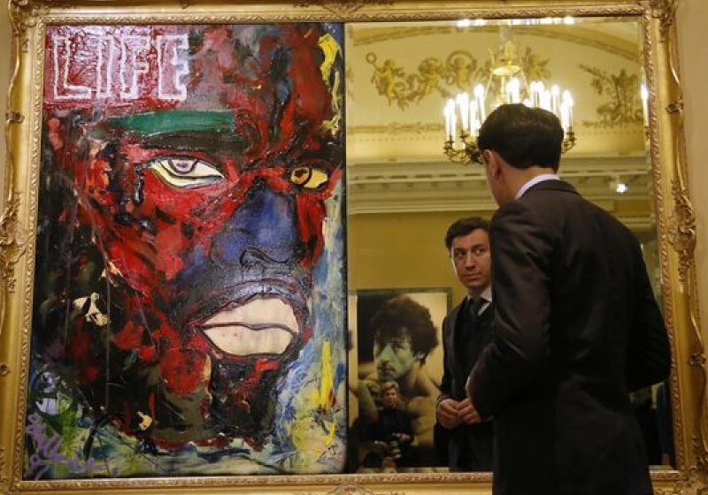 TALENT DE PICTOR: Sylvester Stallone își expune tablourile la Muzeul Rus din Sankt-Petersburg TALENT DE PICTOR: Sylvester Stallone își expune tablourile la Muzeul Rus din Sankt-Petersburg