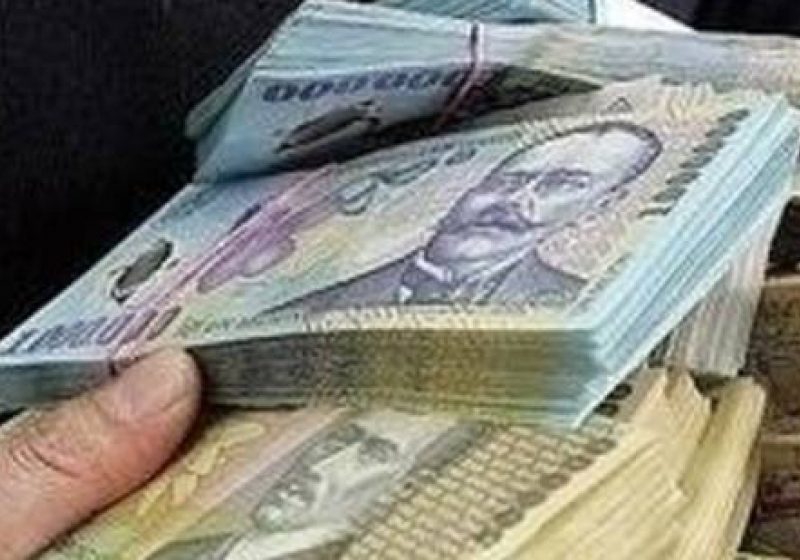 A DOUA RECTIFICARE BUGETARĂ: Bani tăiaţi la Preşedinţie, CC şi ANI, alocări suplimentare la servicii de informaţii. Ce ministere primesc mai mulţi bani şi unde se vor tăia cheltuielile