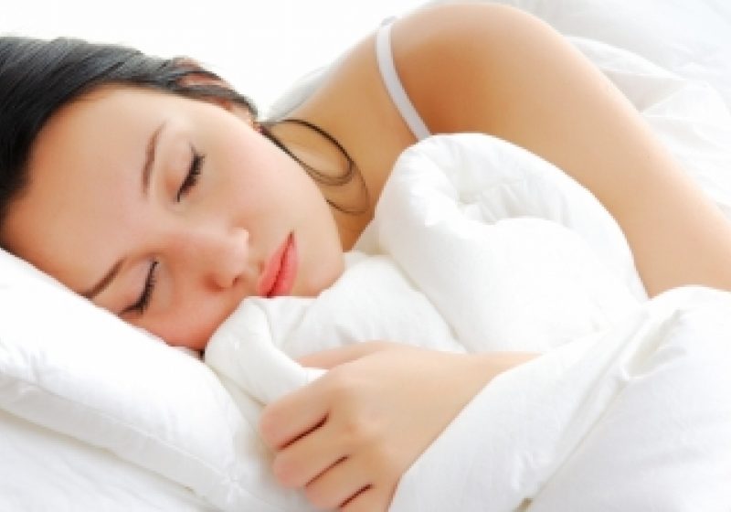 DESCOPERIRE: Un studiu arată că somnul ne "curăţă" creierul de toxine