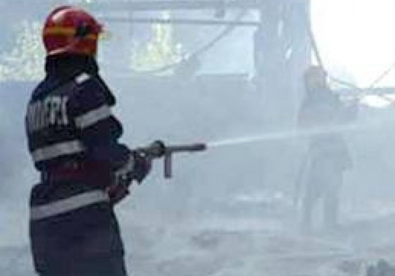 TRAGEDIE. Doi copii au murit intoxicaţi cu fum TRAGEDIE. Doi copii au murit intoxicaţi cu fum