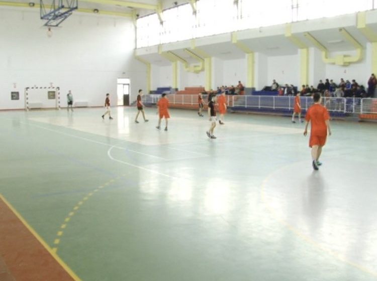 FOTBAL: Şcoala „Dr. Ioan Mihalyi de Apşa”, campioană locală